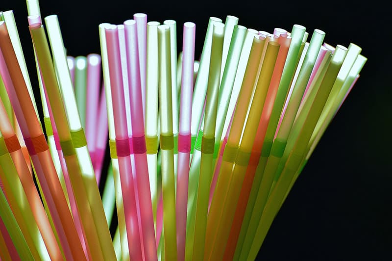 plastic straws